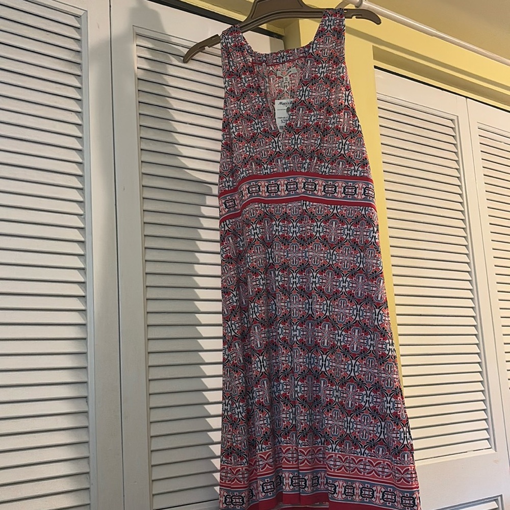 Beautiful dress size Large women's
